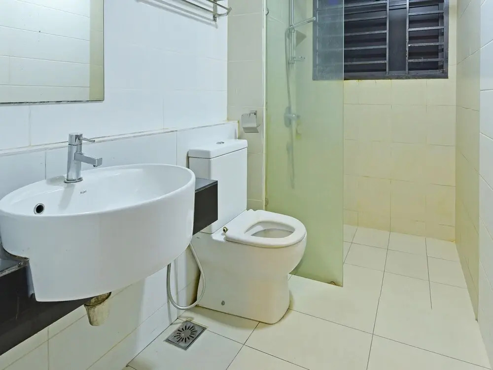 OYO HOME 90452 1 Tebrau Residence Jep
