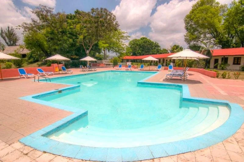 Hotel Rancho Club