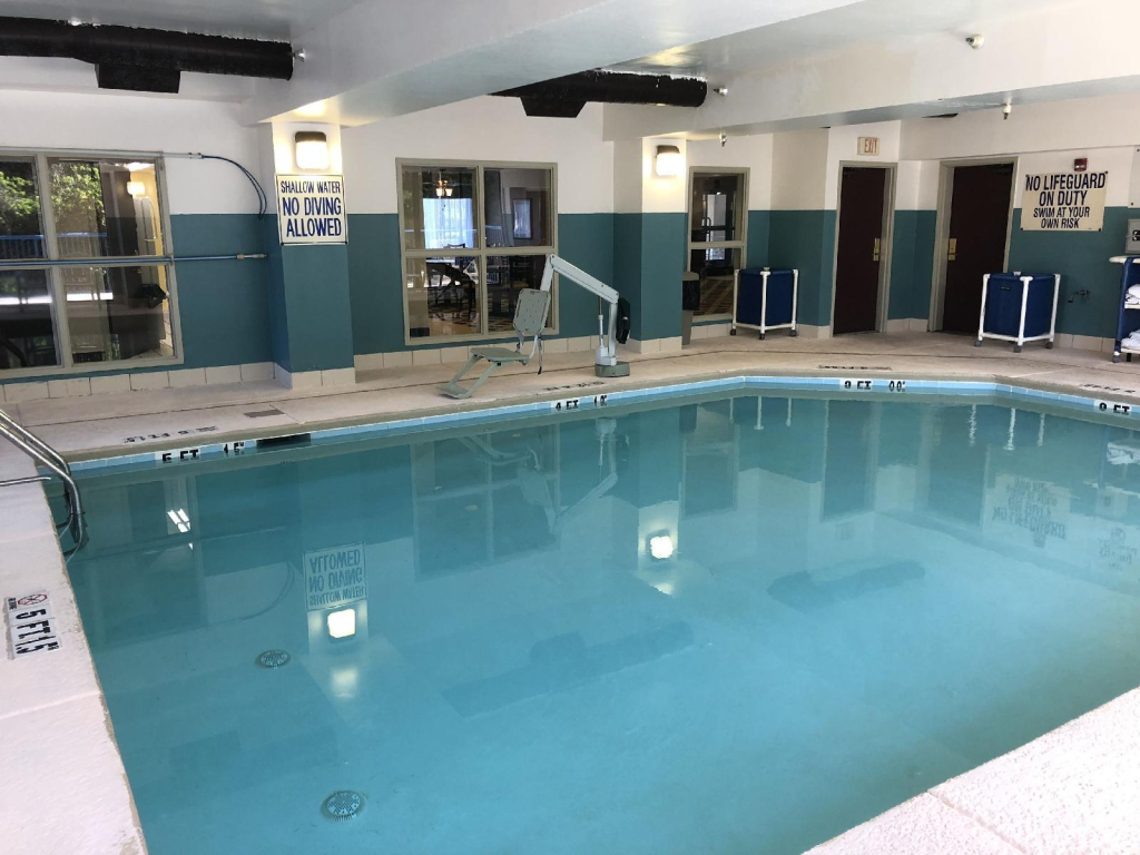 Holiday Inn Exp Murrell Inlet Myrtle Bch