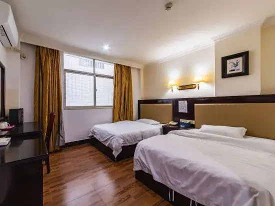 Longsheng Business Hotel