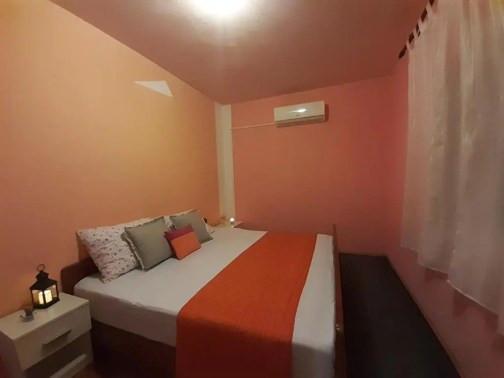 Apartments Cebalo - Ekonomija