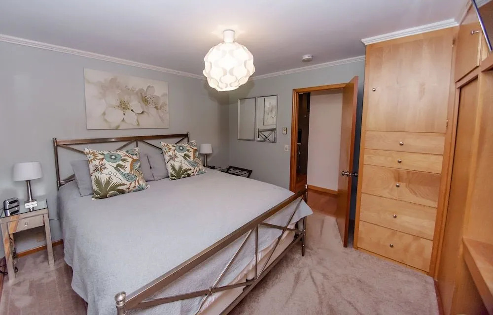 The Broadway Guest House
