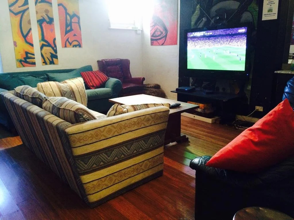 Asylum Sydney Backpackers Hostel