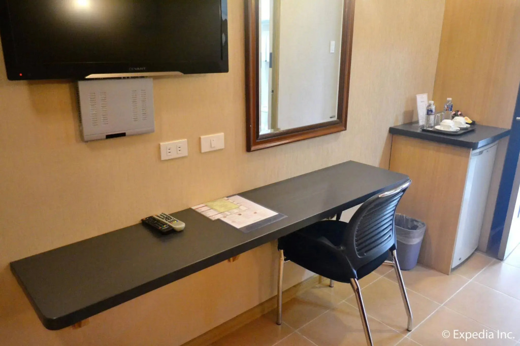 Hanan Hotel Tagaytay - Formerly Tagaytay Wingate Manor