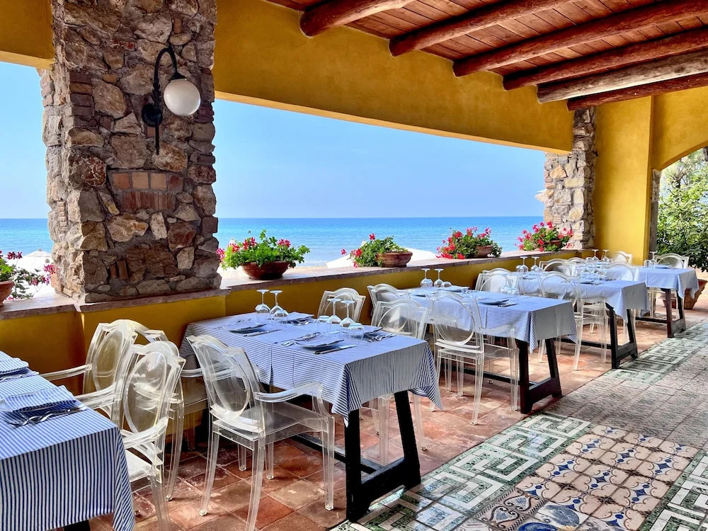 Aeneas Landing Resort