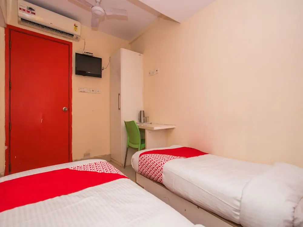 OYO 16568 Bhagini Residency