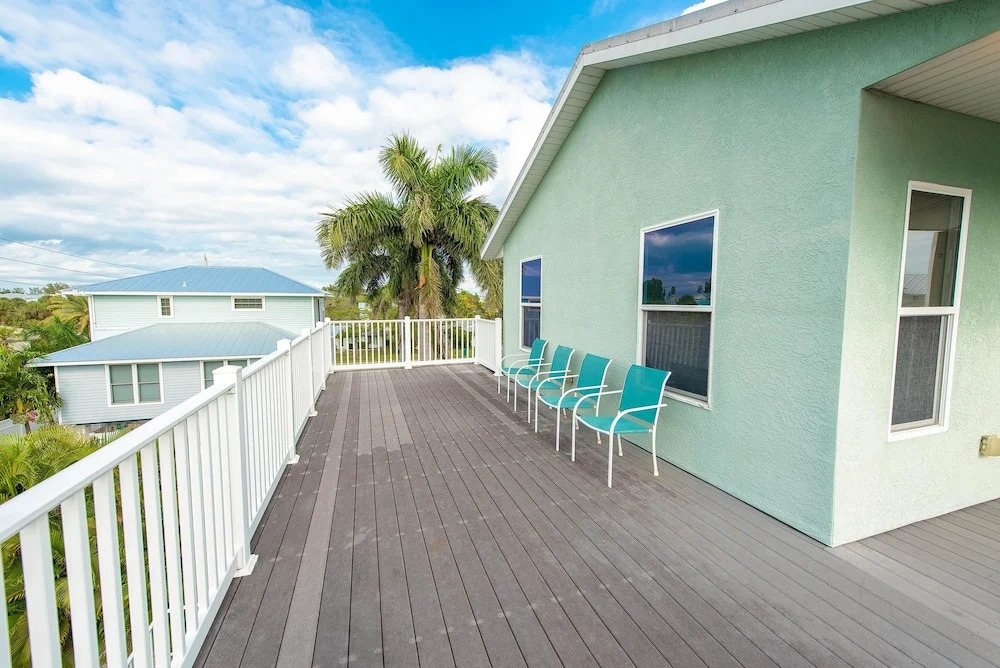 Pelican Villa