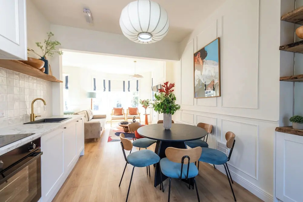 6guests-beachnearby-familyfriendly-petsok-parking