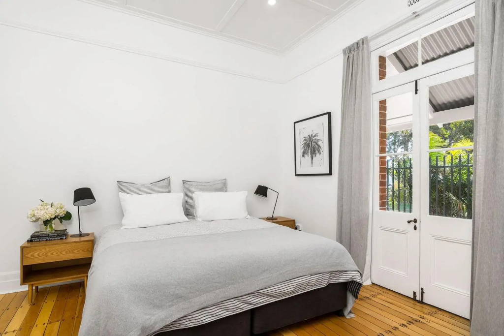 Cape Cottage - 5 bed charming cottage close to everything