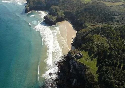 Hotel La Encina Celorio Llanes PARKING