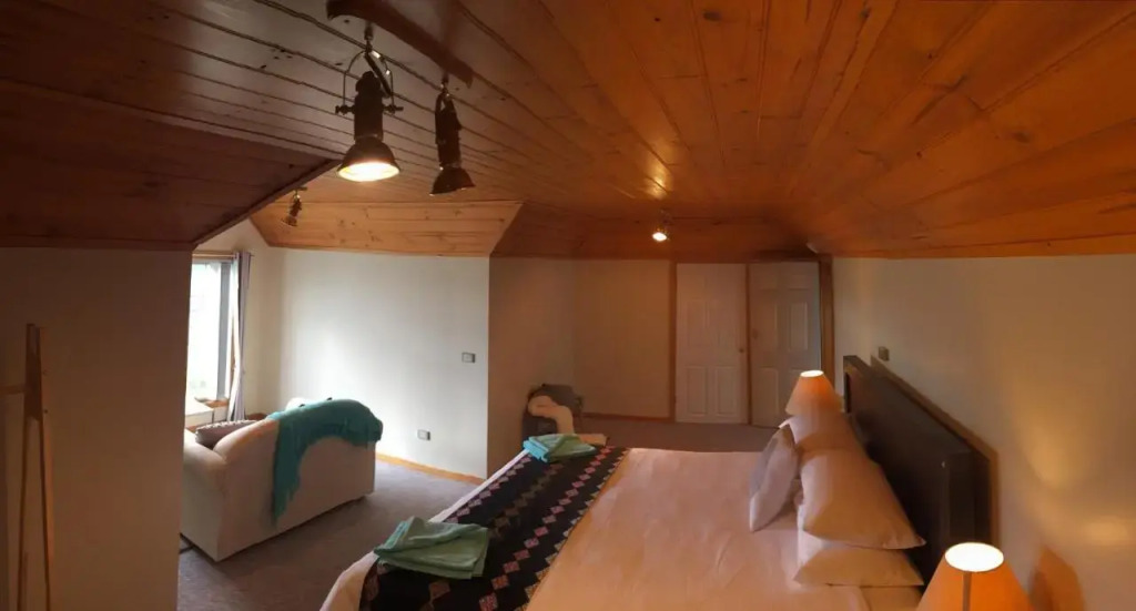‘Rose Cottage’ sisters beach accommodation