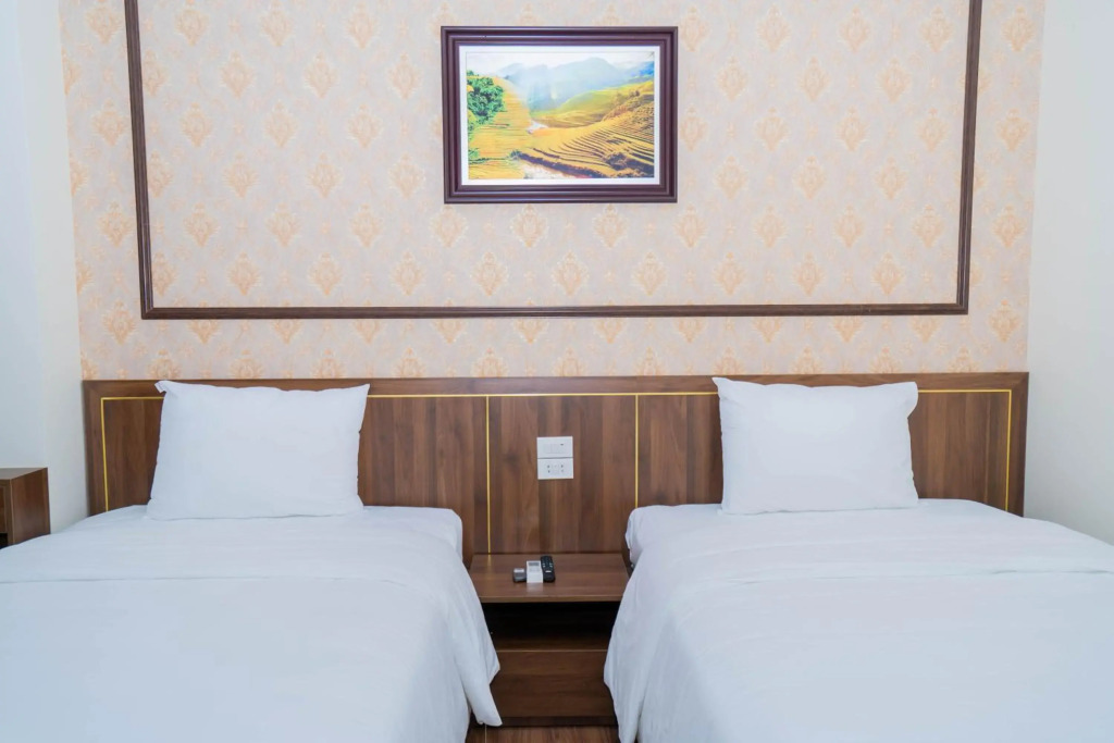 Khách sạn Hoàng Yến