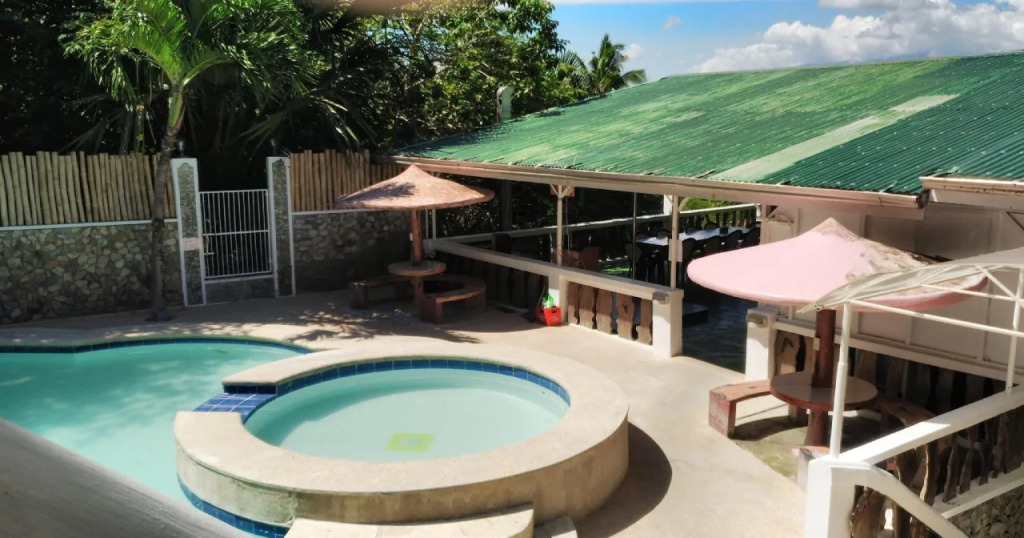 Palangan Bayview Beach Resort