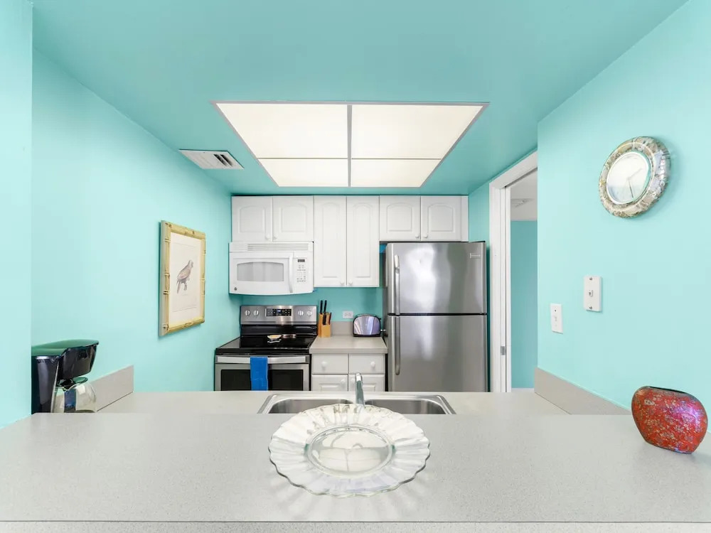 Palm Bay Club 7th-Floor Oceanfront Condo on Private Beach