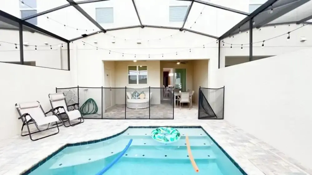 Coral Way Private Pool