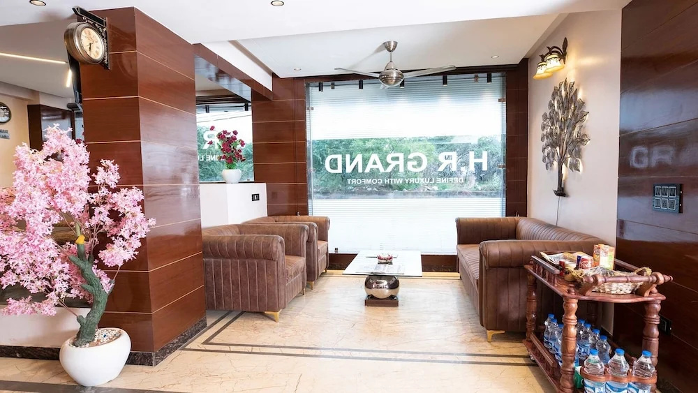 HR Grand Hotel