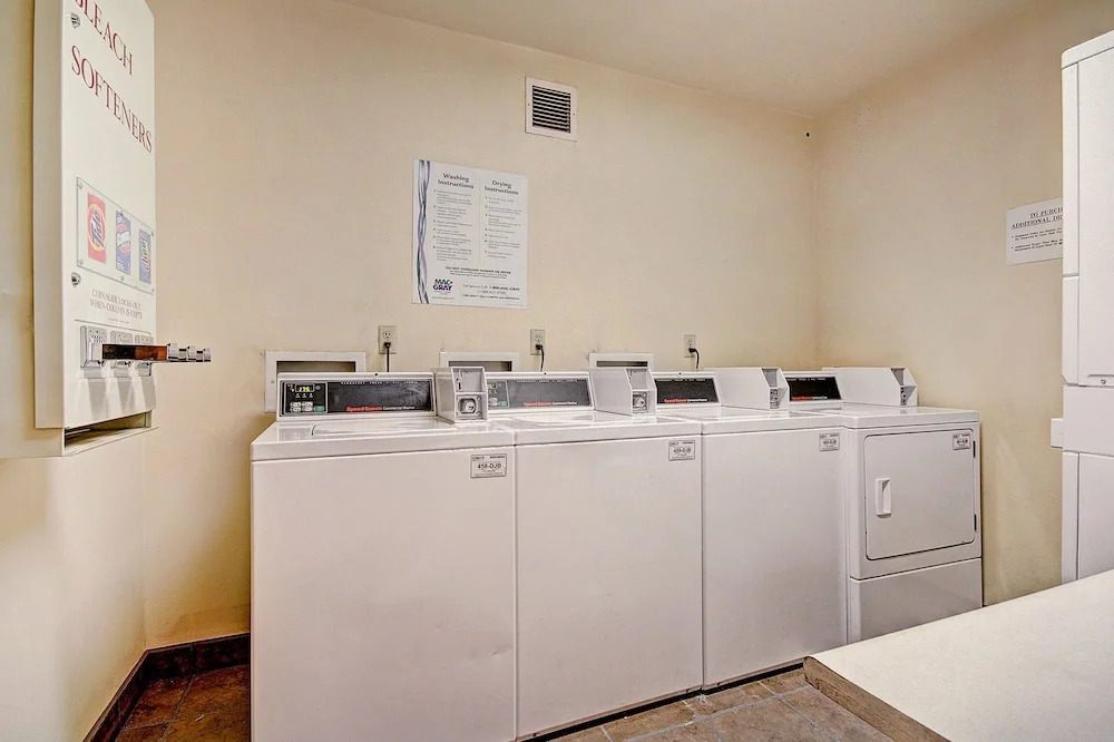8186 Silver Mill 1 Bedroom 1 Bathroom Condo