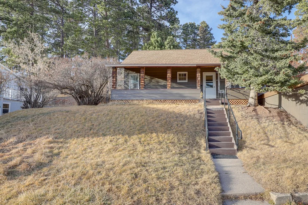 Pet-friendly Black Hills Home ~ 5 Mi to Terry Peak
