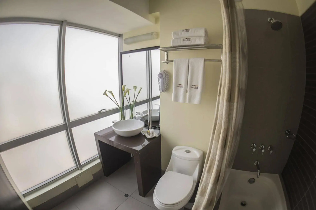 Allpa Hotel & Suites