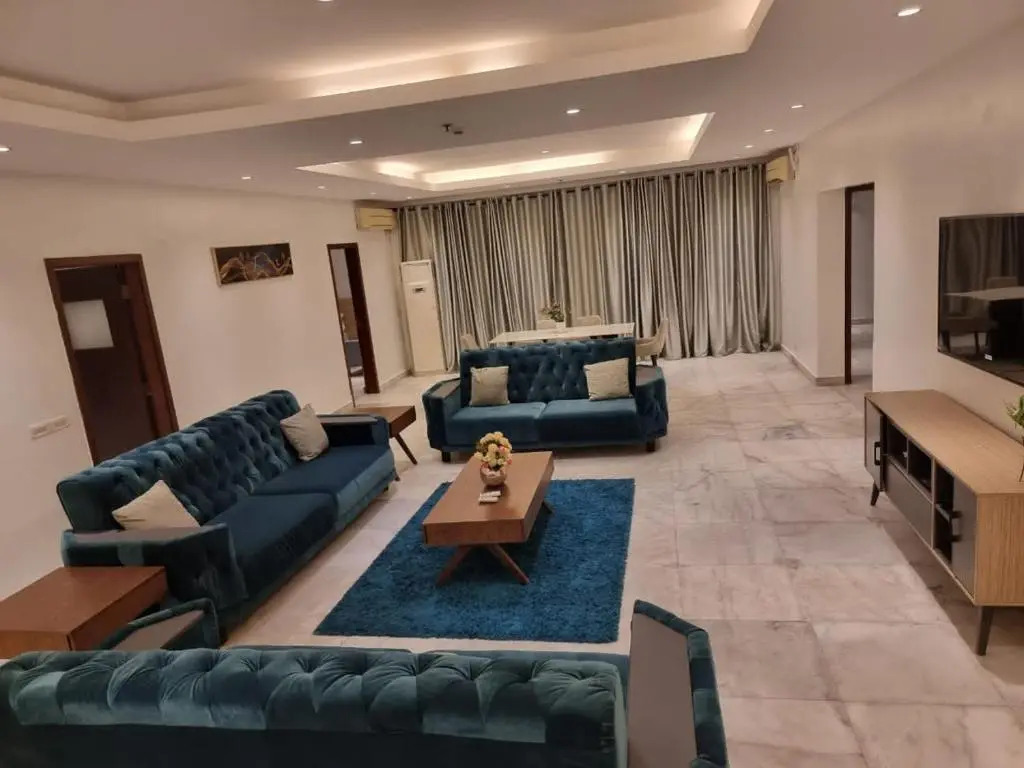 Luxury 3 bedroom apartment ikoyi with gym and pool