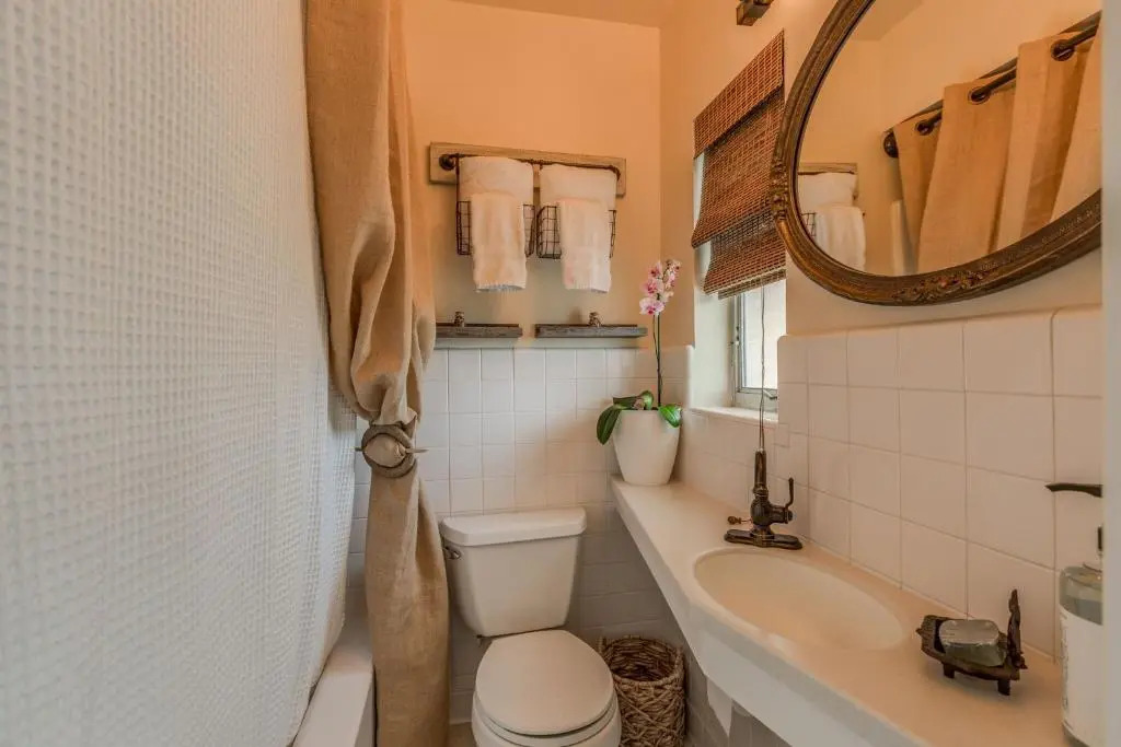 Five Palms Suite 206 - Daily - Weekly - Monthly