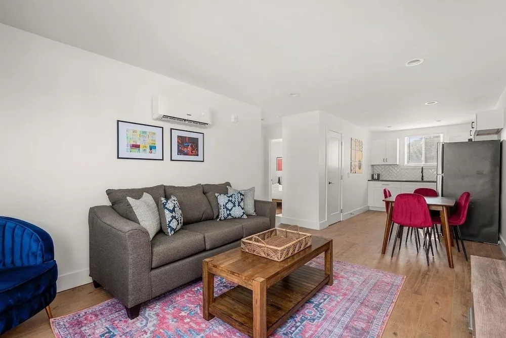 Chic Retreat In The Heart Of Nashville Unit #4a 2 Bedroom Apts