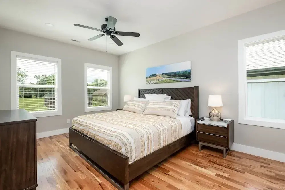 Downtown Brevard Retreat &Cyclists Dream