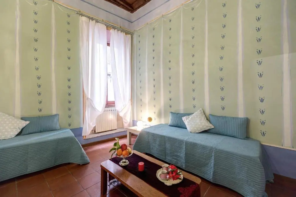 Rhome Apartments