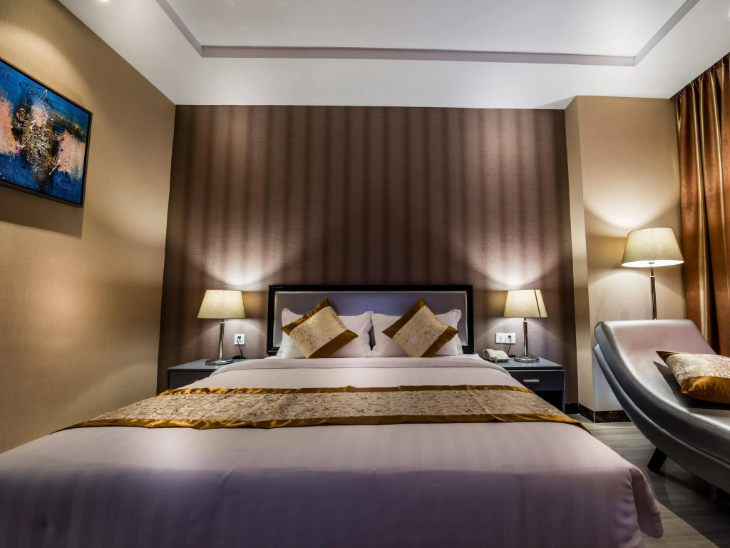 The Litz Hotel Suites