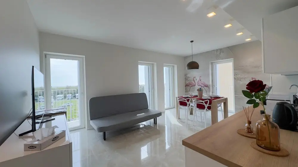 Fairmont Seafront Flamingo Suite by Ca-sa Check
