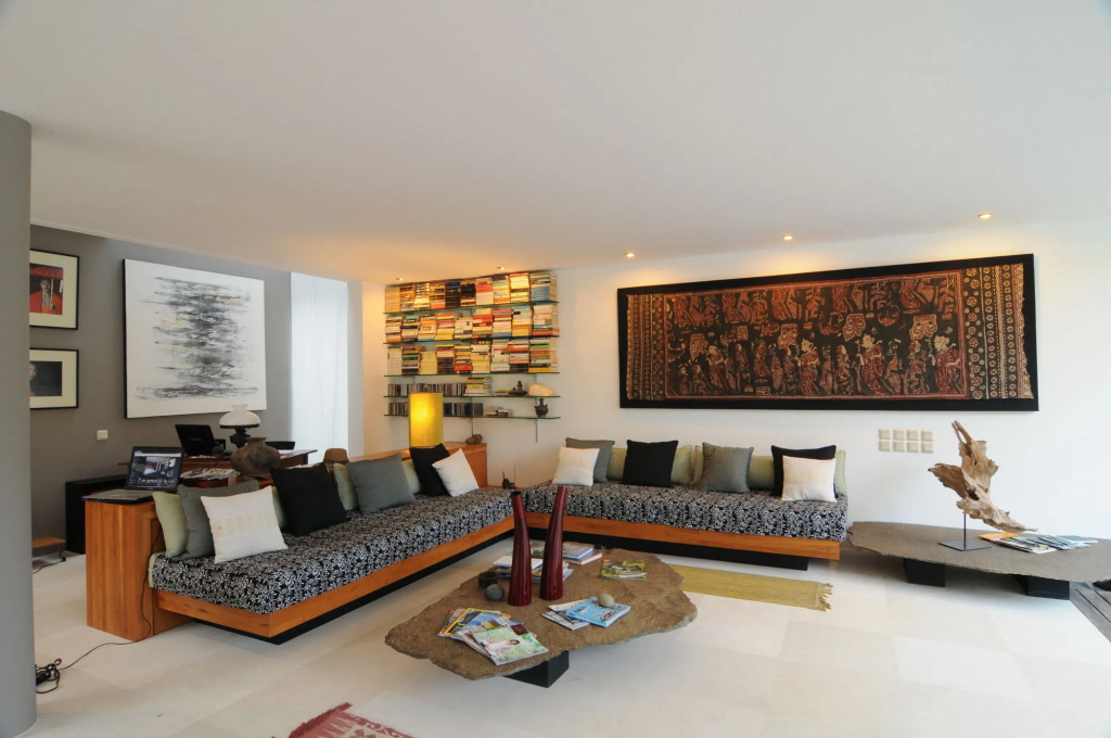 Villa Rio - Contemporary 2BR Villa in Downtown Seminyak