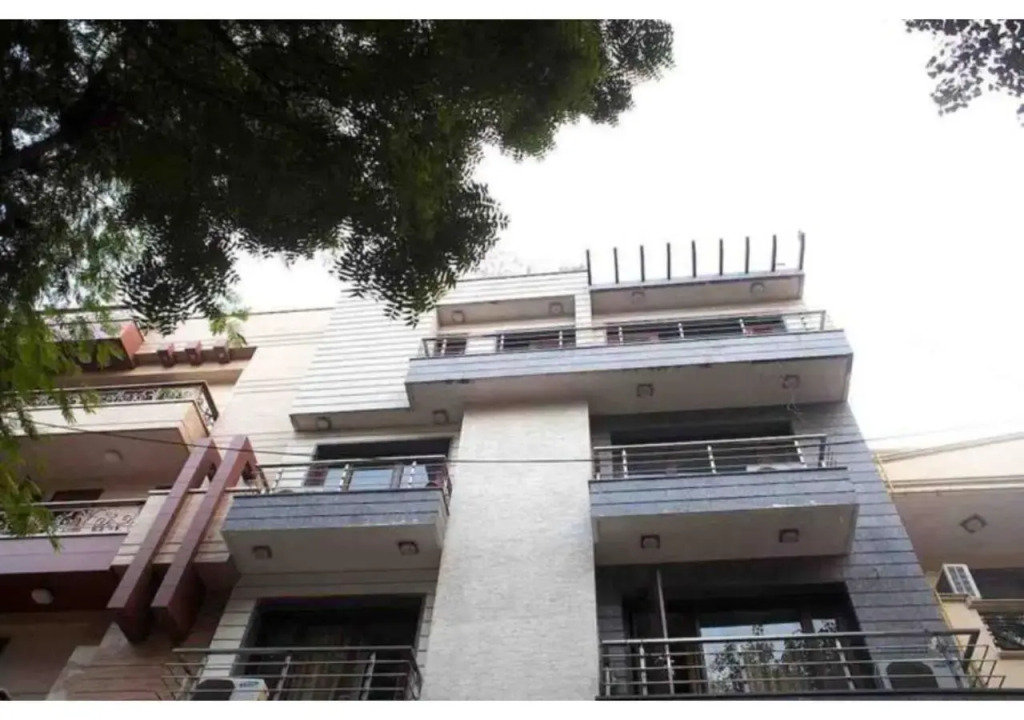 BluO Park Facing 3BHK - Balcony, Lift, Parking