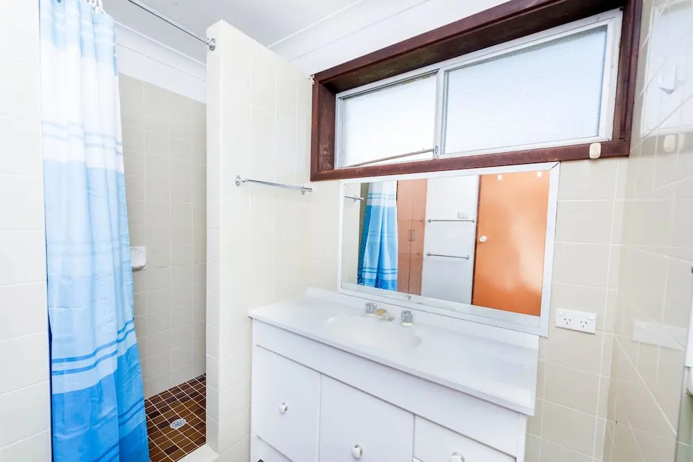 Castaways Unit 8 - Shoal Bay