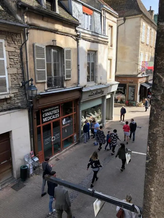 12 Carnot - Beaune