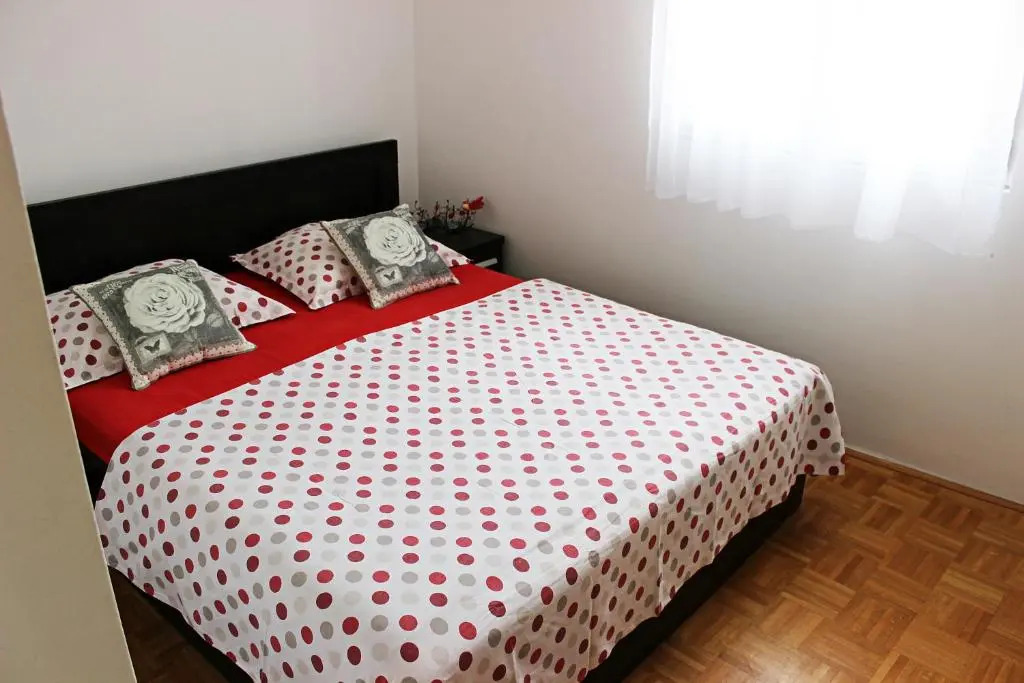 Room near the center