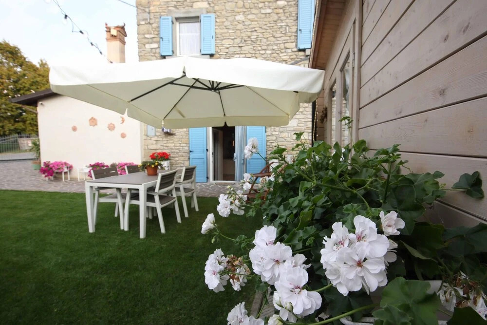 Studio in Popolano, with Wonderful Mountain View, Enclosed Garden And Wifi