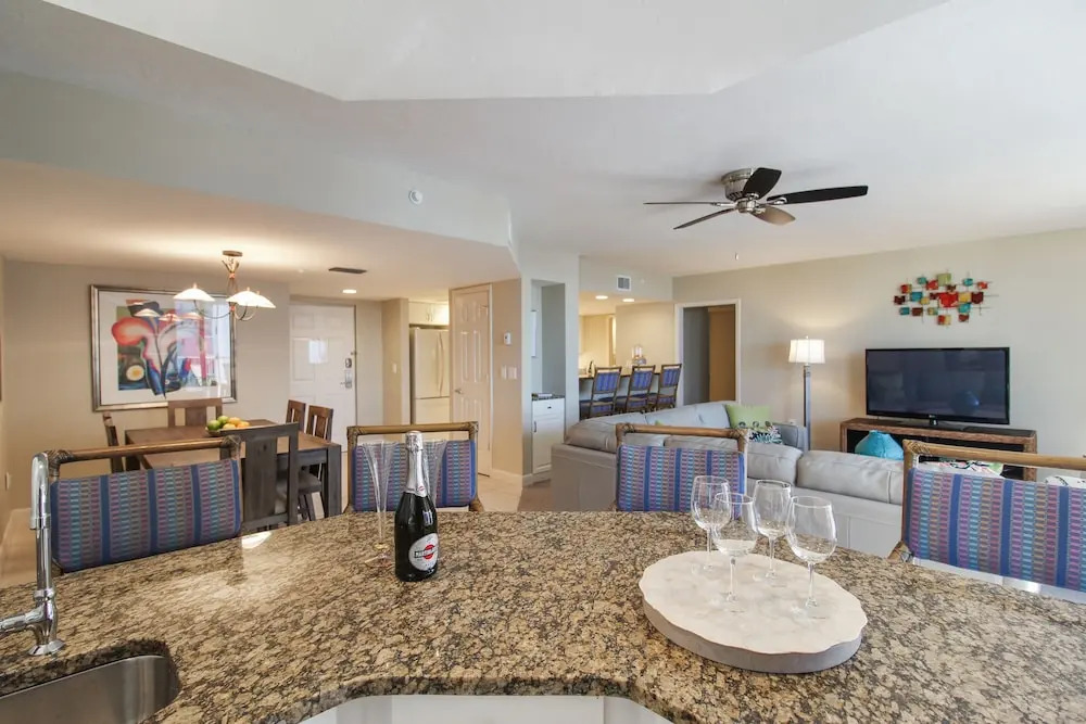 6620 Estero Blvd 1002 Condo 3 Bedrooms 2 Bathrooms Condo