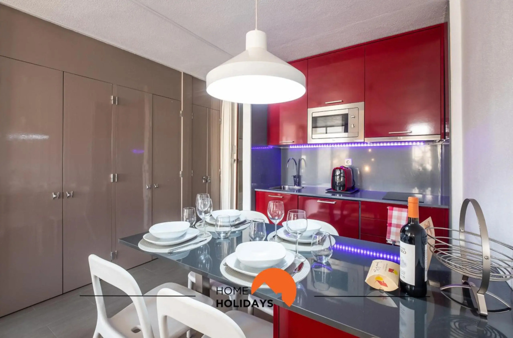 #070 Lovely Flat in the Heart of OldTown, Beach View