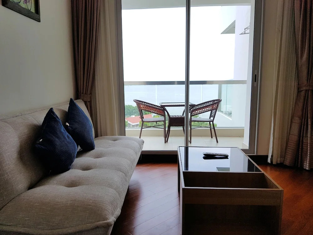 The Palm Studio by Pattaya Holiday