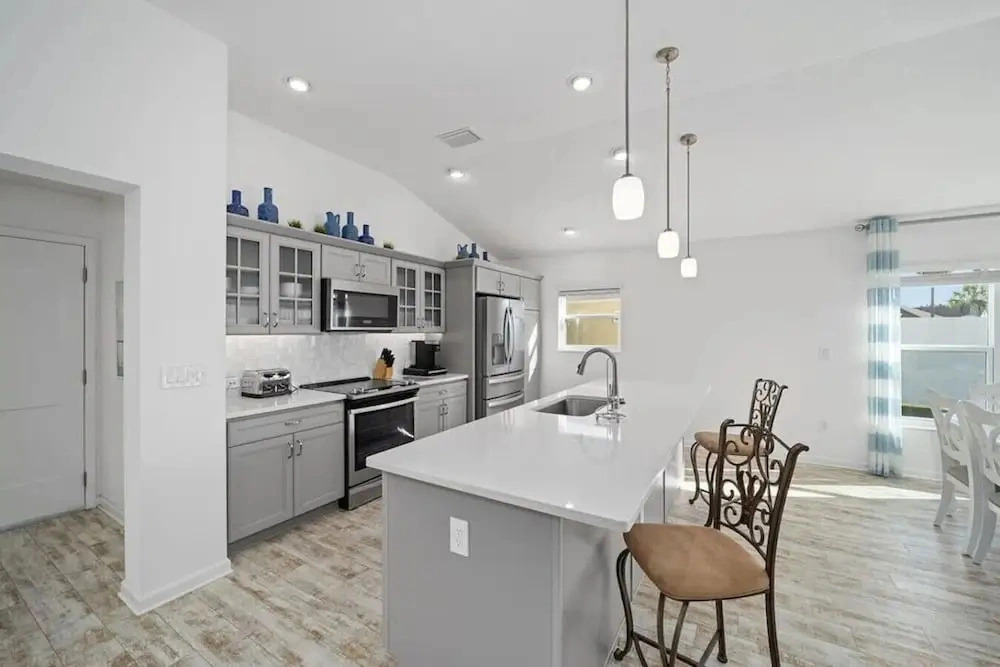 561g Massive Newly Built 3 Bedroom