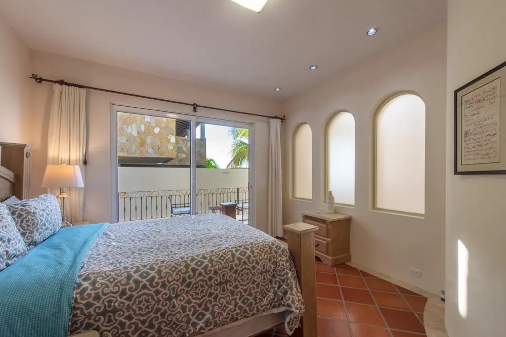 Luxury 5BR Villa, Sleeps 14 W/ocean View: Villa Perla de Law