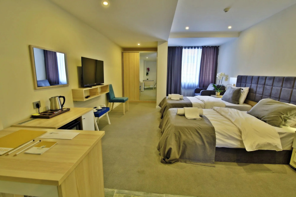 leto city hotel