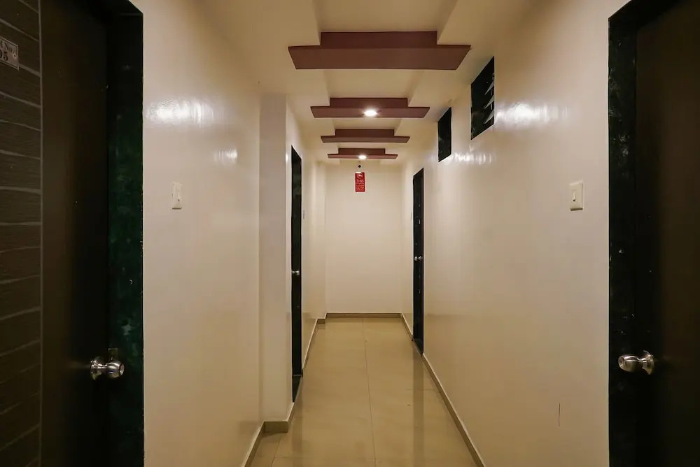 OYO 18653 Hotel Swami Samarth