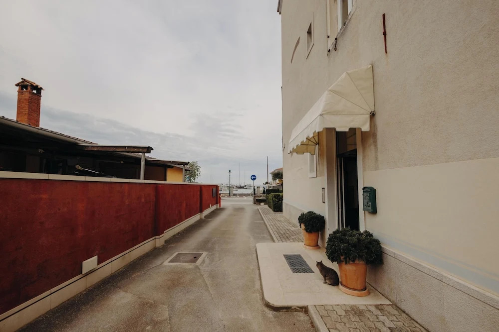 Rooms and Studios Villa Rossella 2