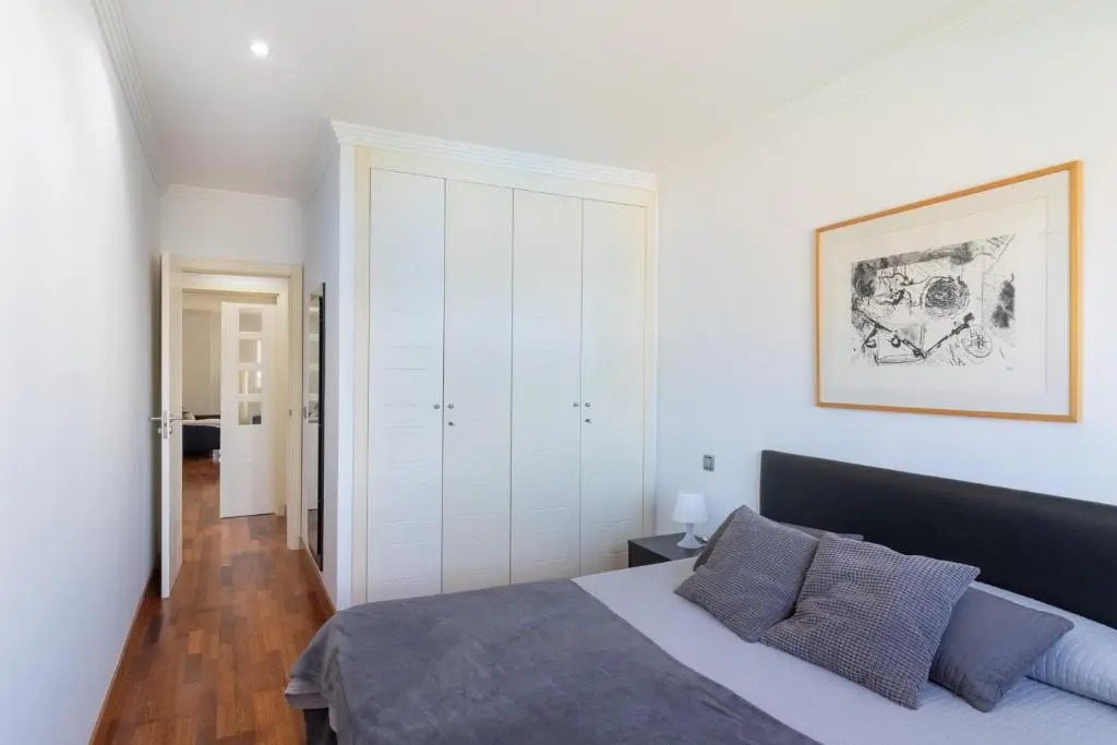 Flatguest Ramblas Golf 6c - Parking + Pool + Gym