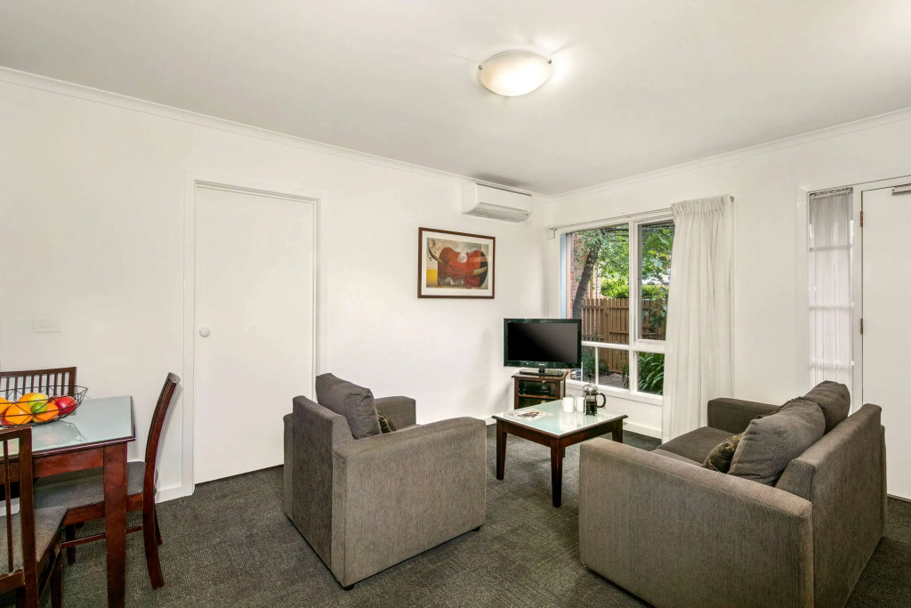 Comfort Apartments Royal Gardens