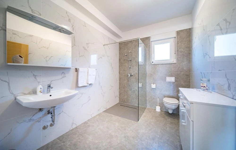 Amazing Home In Kampor