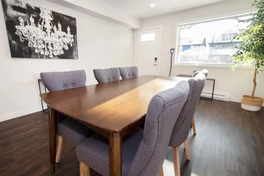 Cheerful 4 Bedrooms Duplex Unit Great Location
