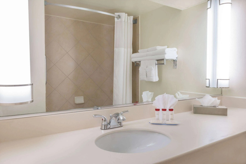 Ramada by Wyndham Las Cruces Hotel & Conference Center