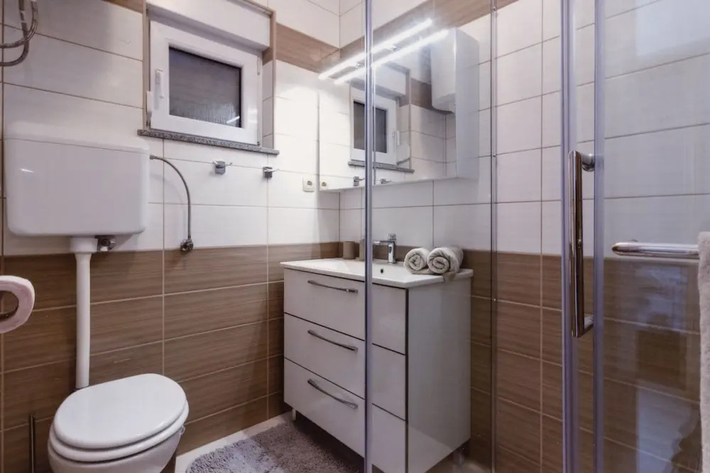 Apartments Manoy